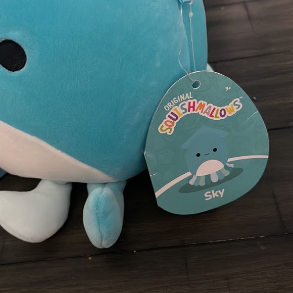 Sky Squishmallow 7.5in - Picture 3 of 4